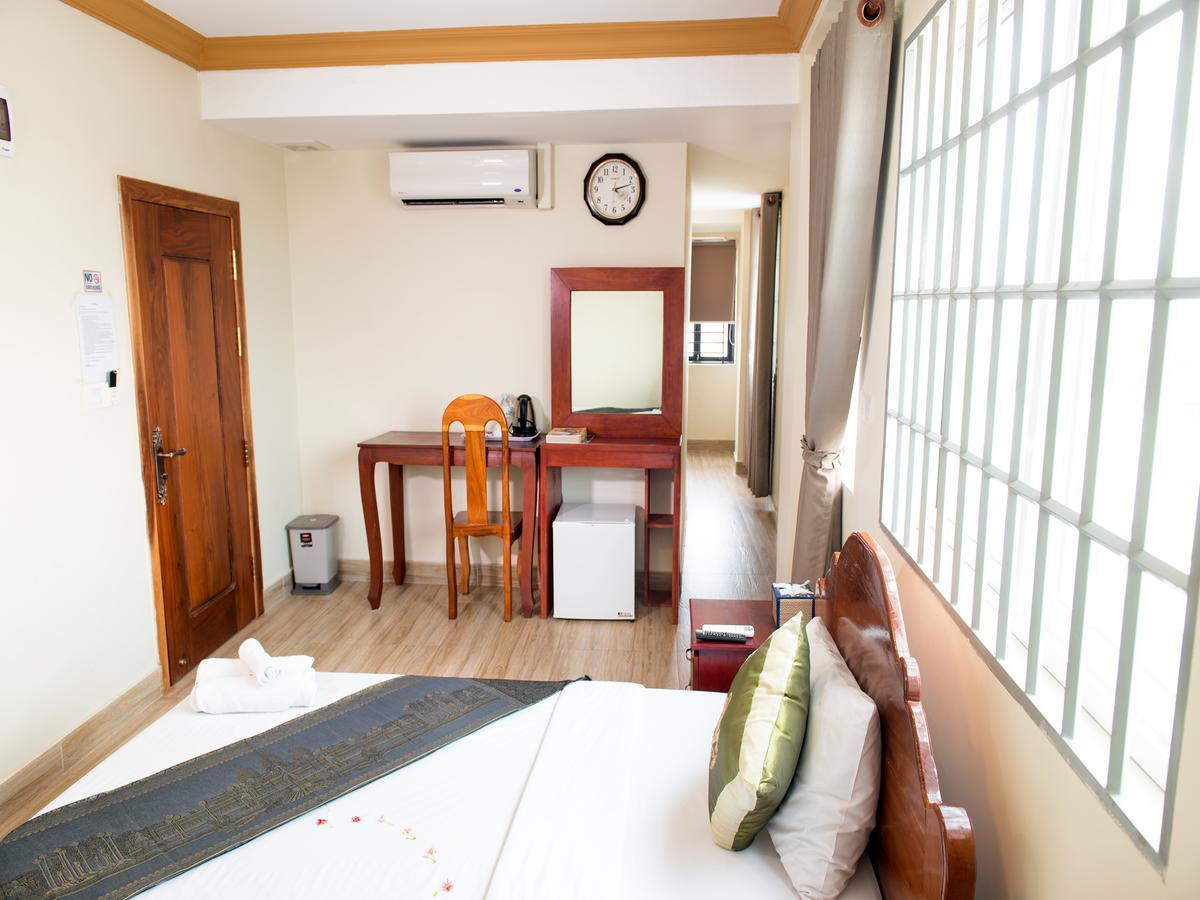 Dynsey Boutique Hotel Phnom Penh Exterior photo